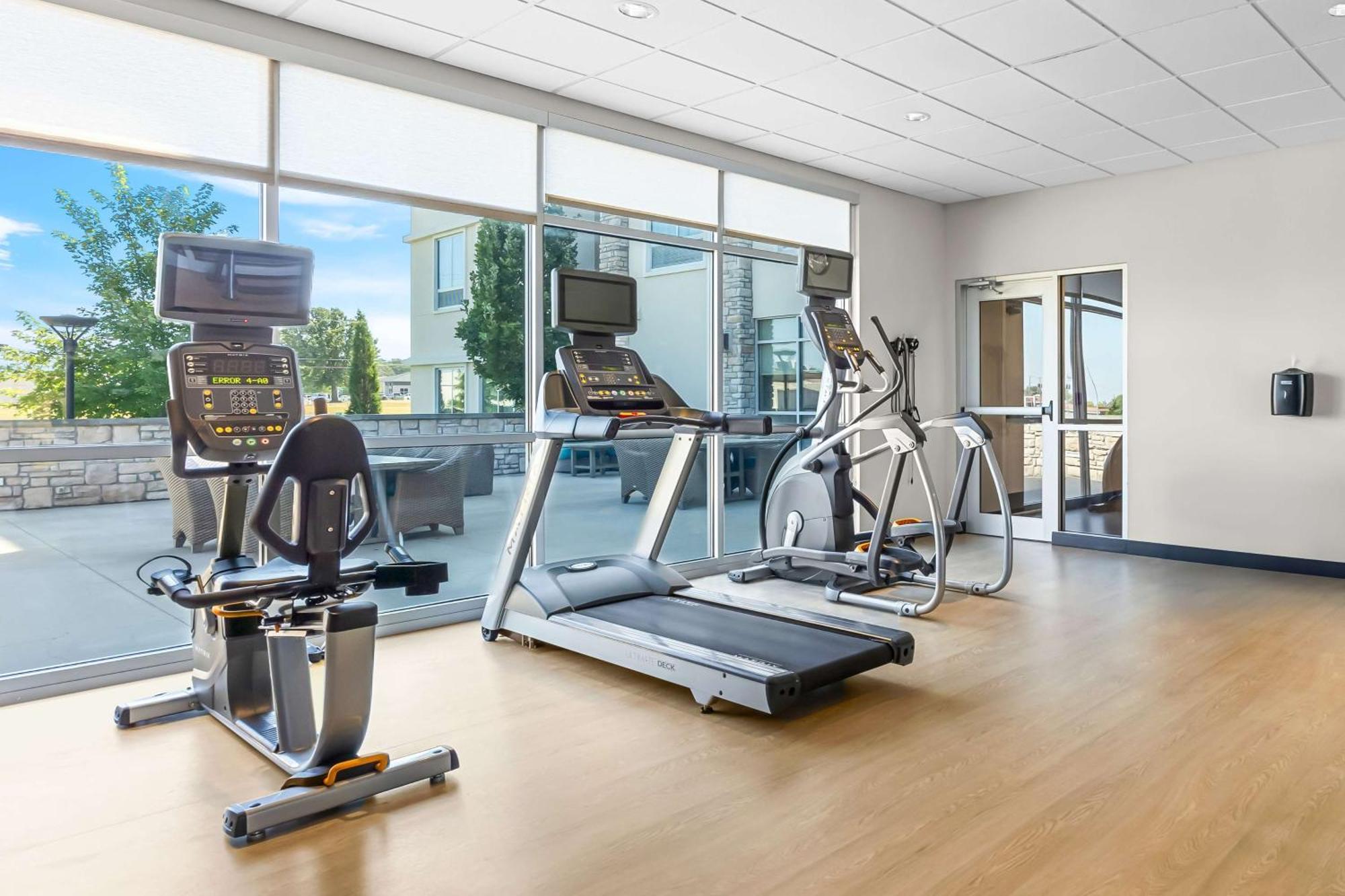 Best Western Plus Bolivar Hotel & Suites Екстер'єр фото