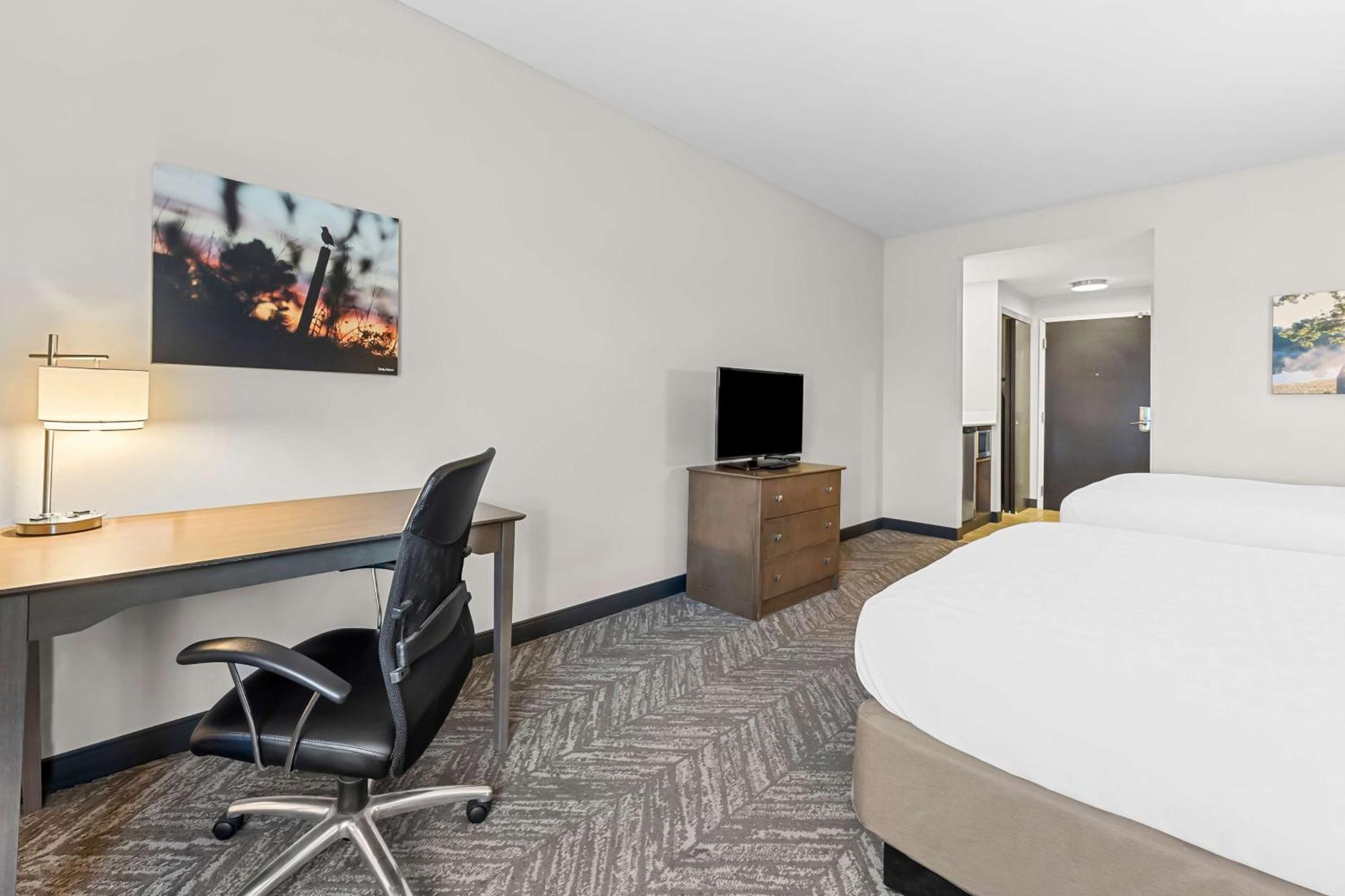Best Western Plus Bolivar Hotel & Suites Екстер'єр фото