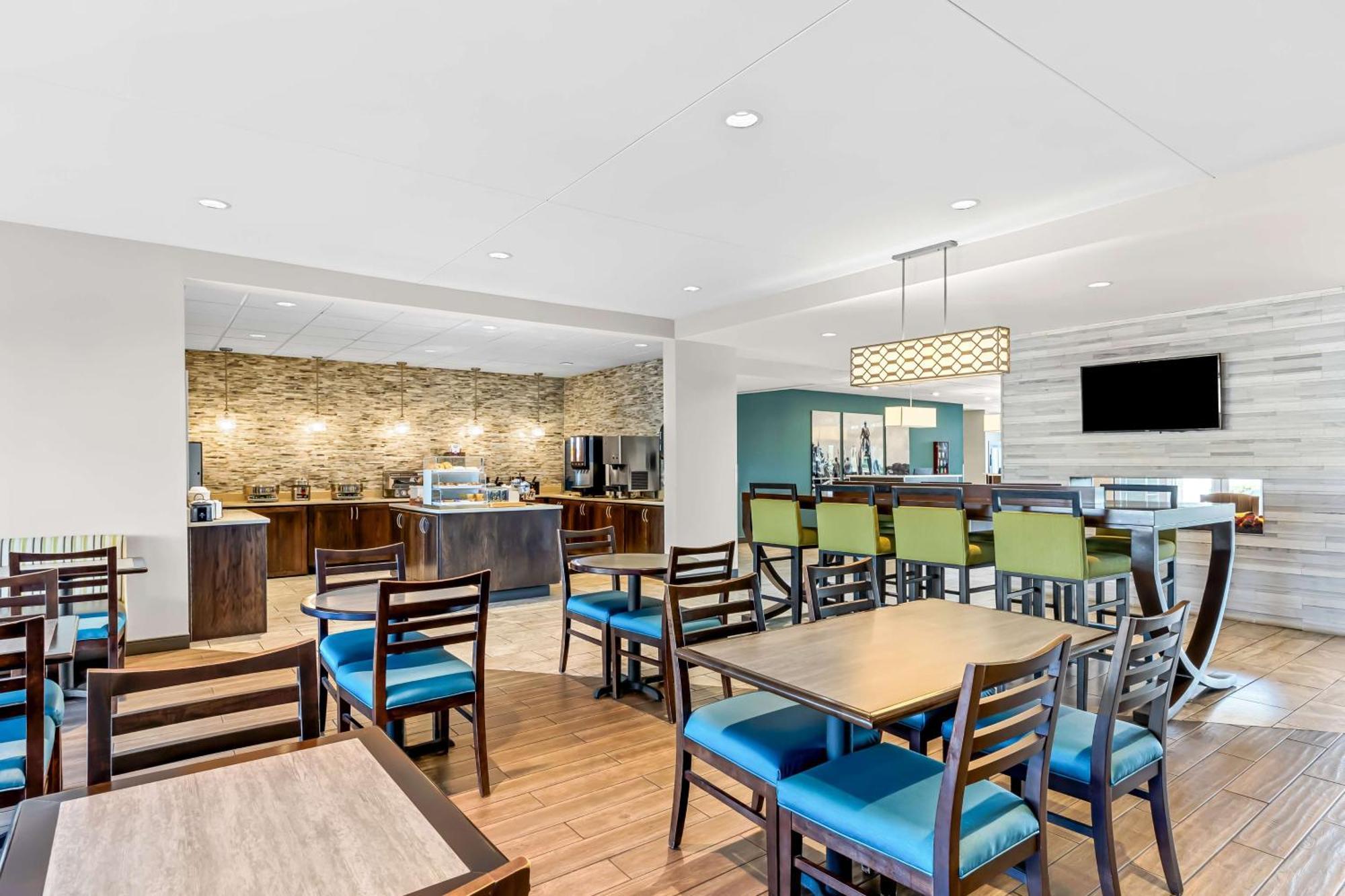 Best Western Plus Bolivar Hotel & Suites Екстер'єр фото